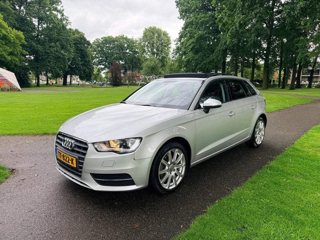 Audi A3 Sportback 1.6 TDI Ambition Pro Line S Opendak, Voorwielaandrijving, Euro 5, Gebruikt, Automatische klimaatregeling