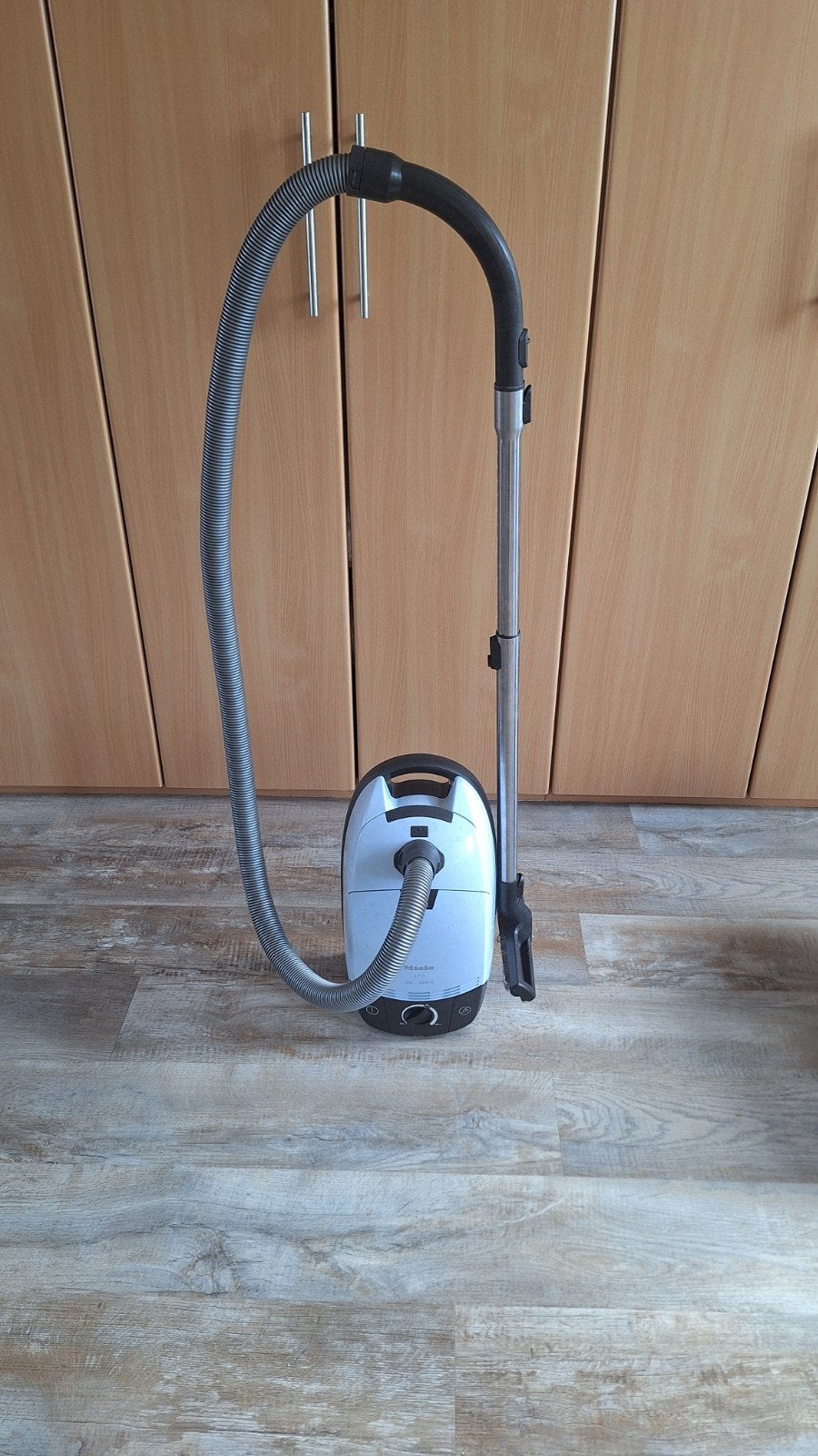 Miele S711 stofzuiger, Gebruikt, Inclusief accessoires, Miele, 2000 watt of meer