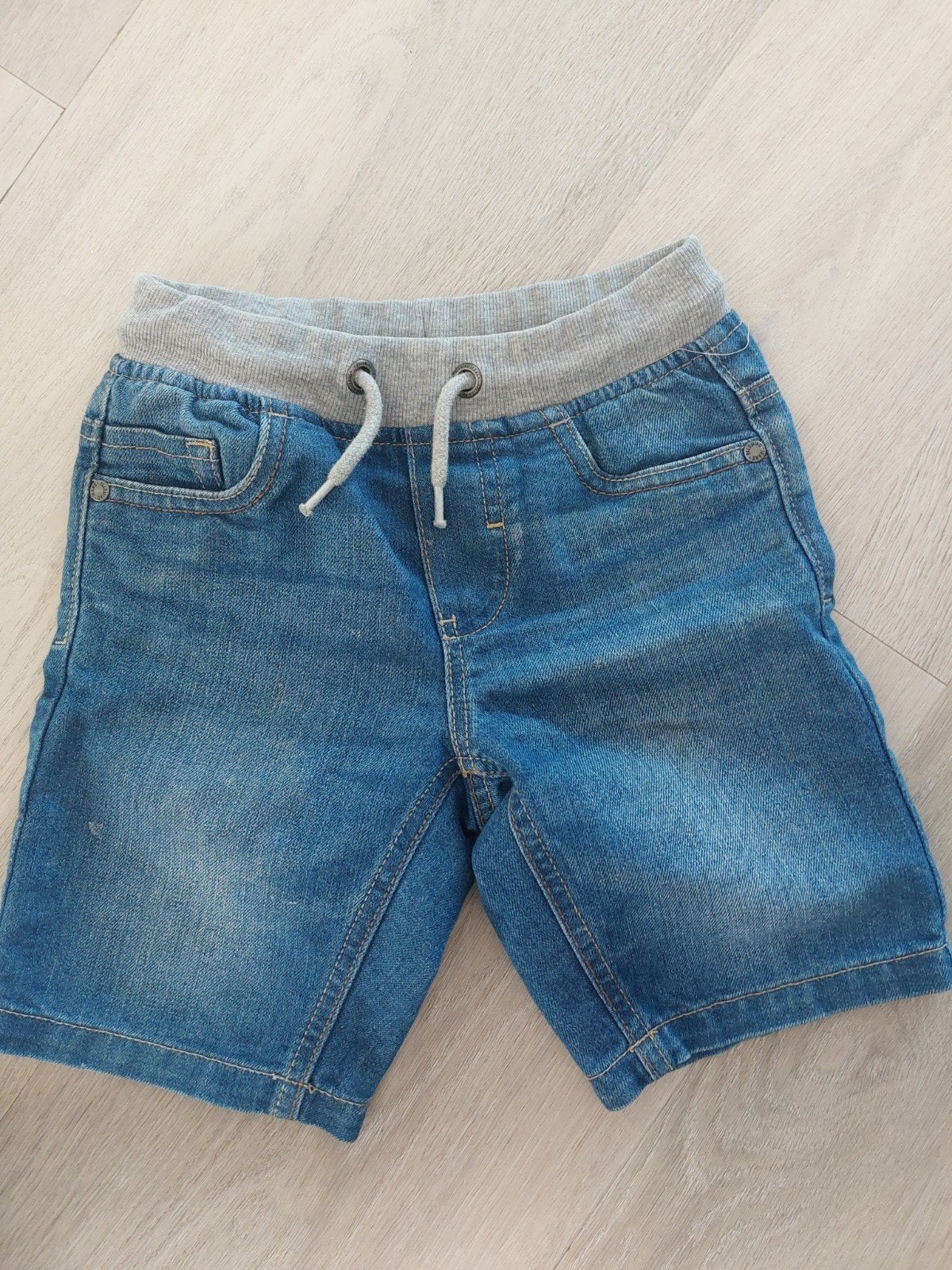 Korte broek 110, Ophalen, Zo goed als nieuw, Jongen, Broek