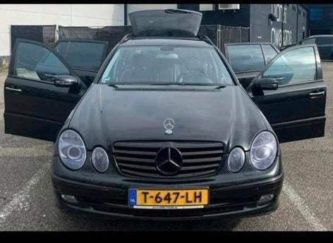 Mercedes-Benz e350 v6 2005 lpg g3 handige harrie/export apk, Auto's, 1776 kg, Zwart, 10 km/l, Particulier