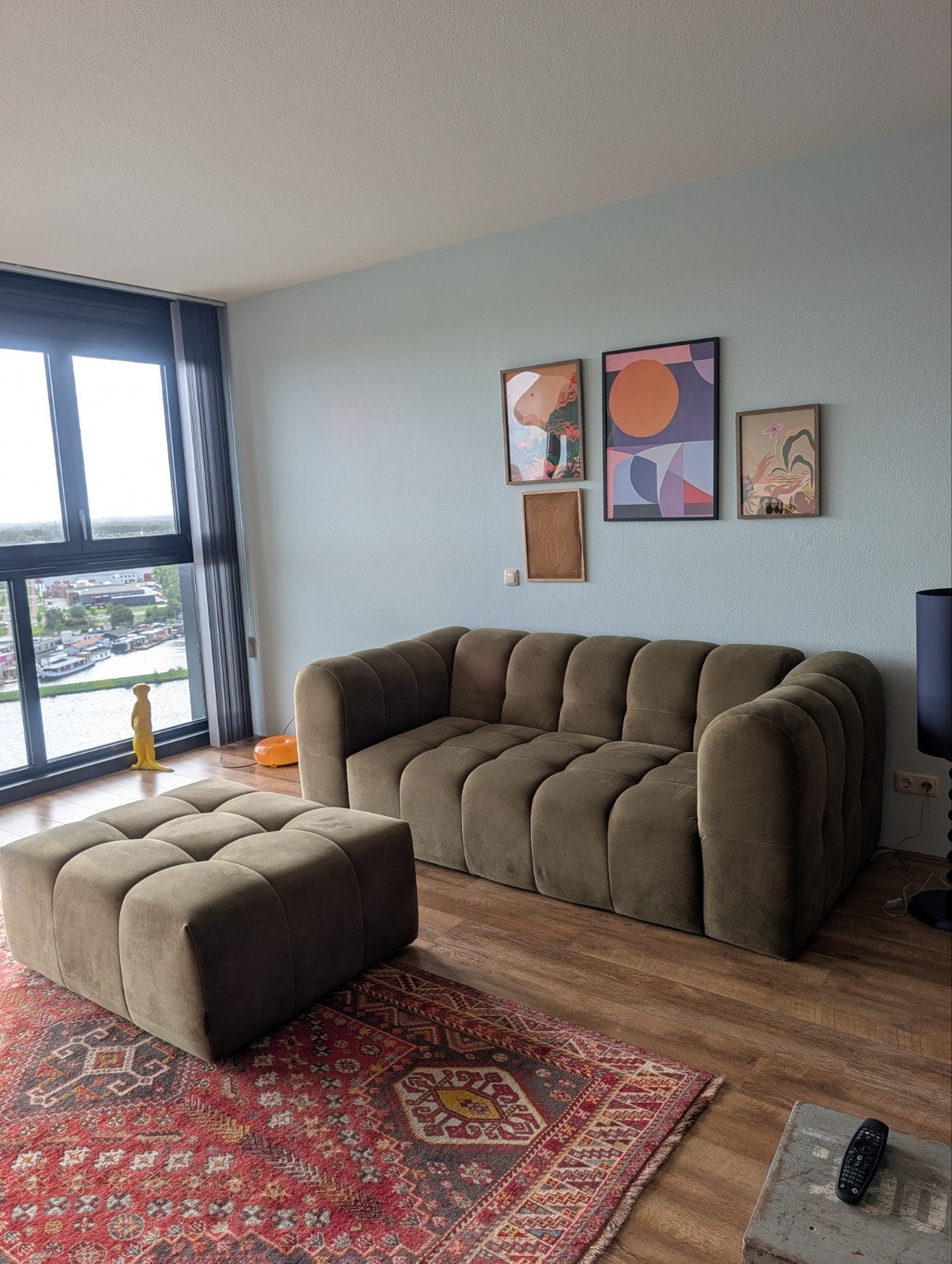 Cosmopolitan Design 3-zitsbank + Hocker ‘Sky’ Velvet (zgan), Ophalen, Zo goed als nieuw, Stof