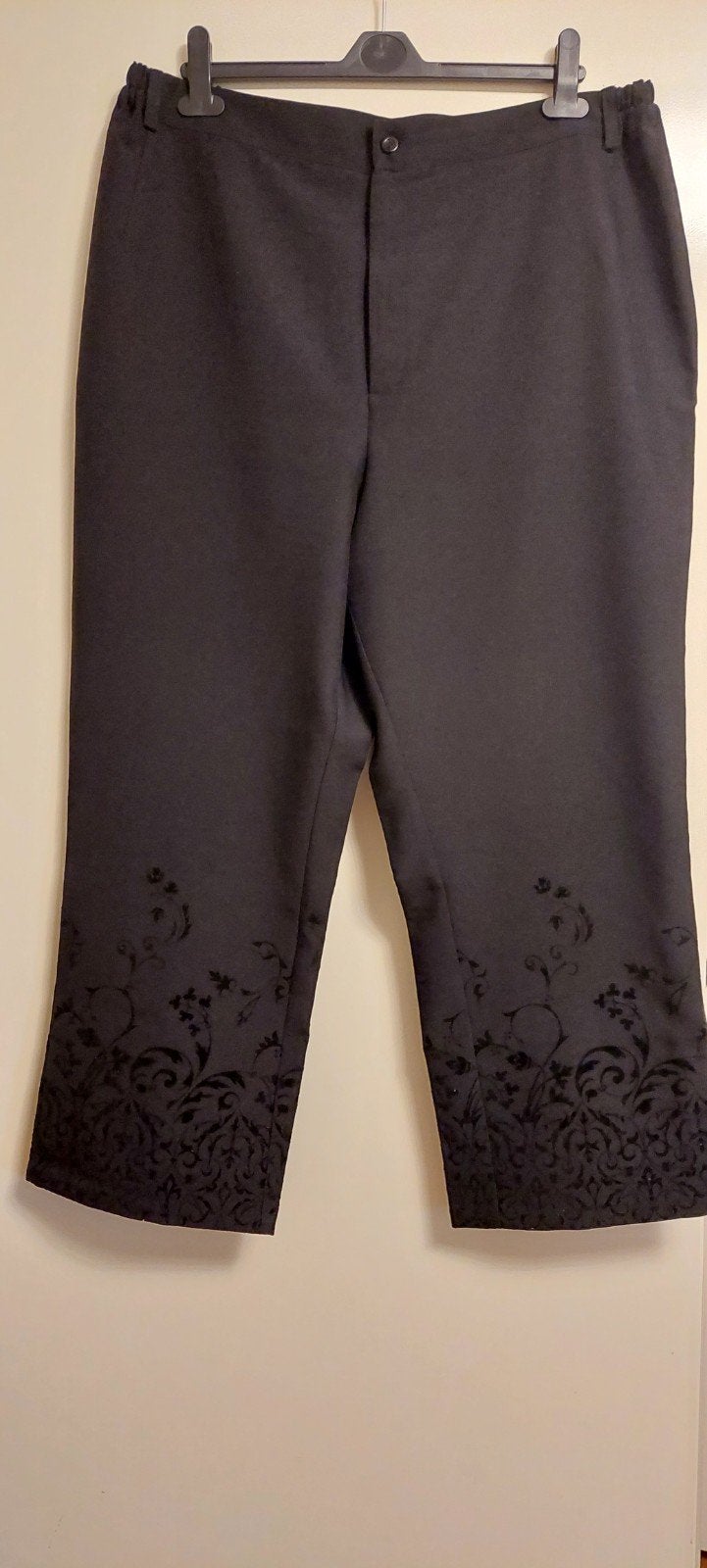 Gina Umberto Driekwart Broek Maat 52 Zwart met Patroon, Gina Umberto, Ophalen of Verzenden, Zo goed als nieuw, Zwart