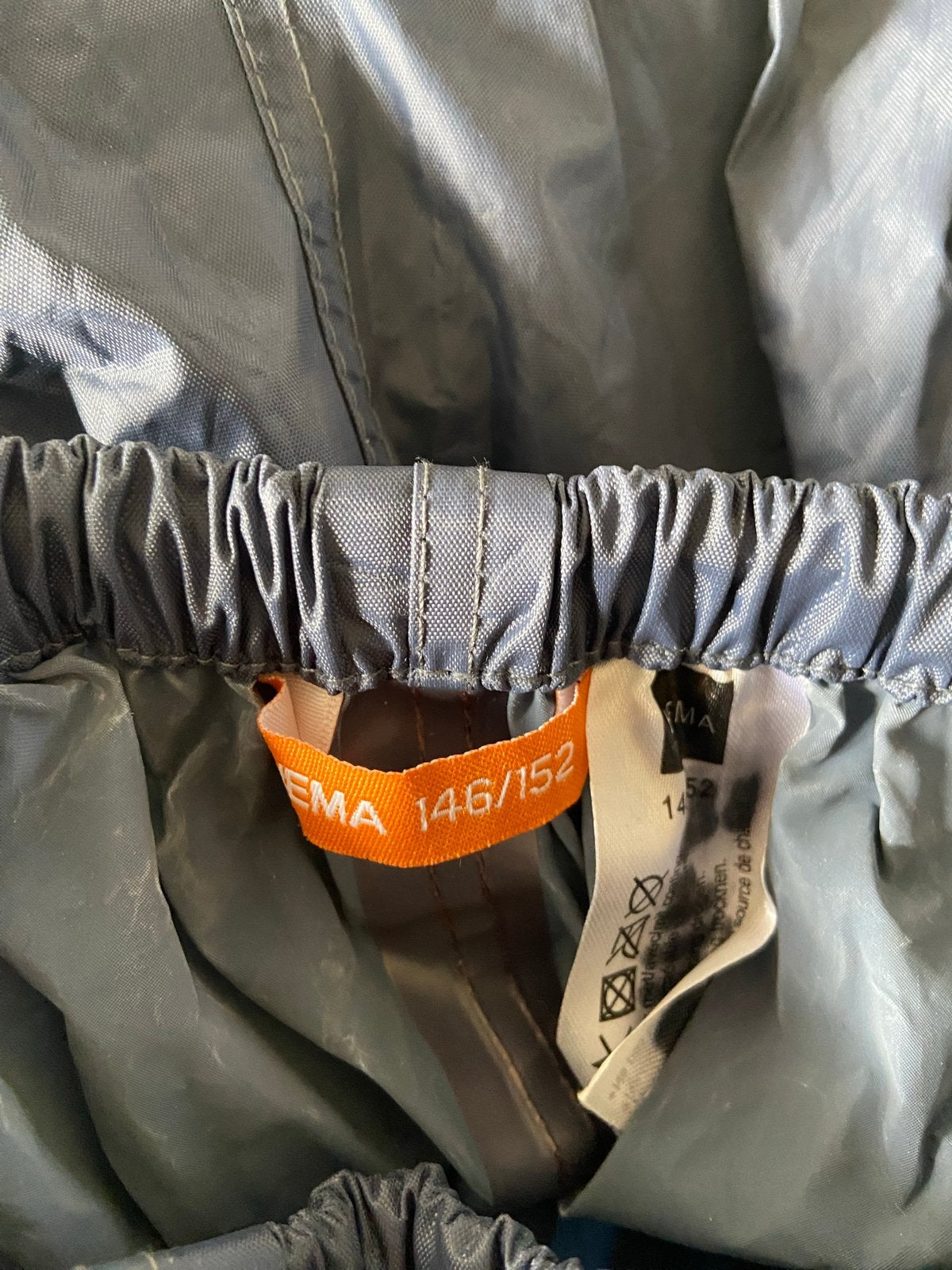 Nieuwe HEMA regenbroek maat 146/152, Ophalen of Verzenden, Nieuw, Regenbroek, Kinderen
