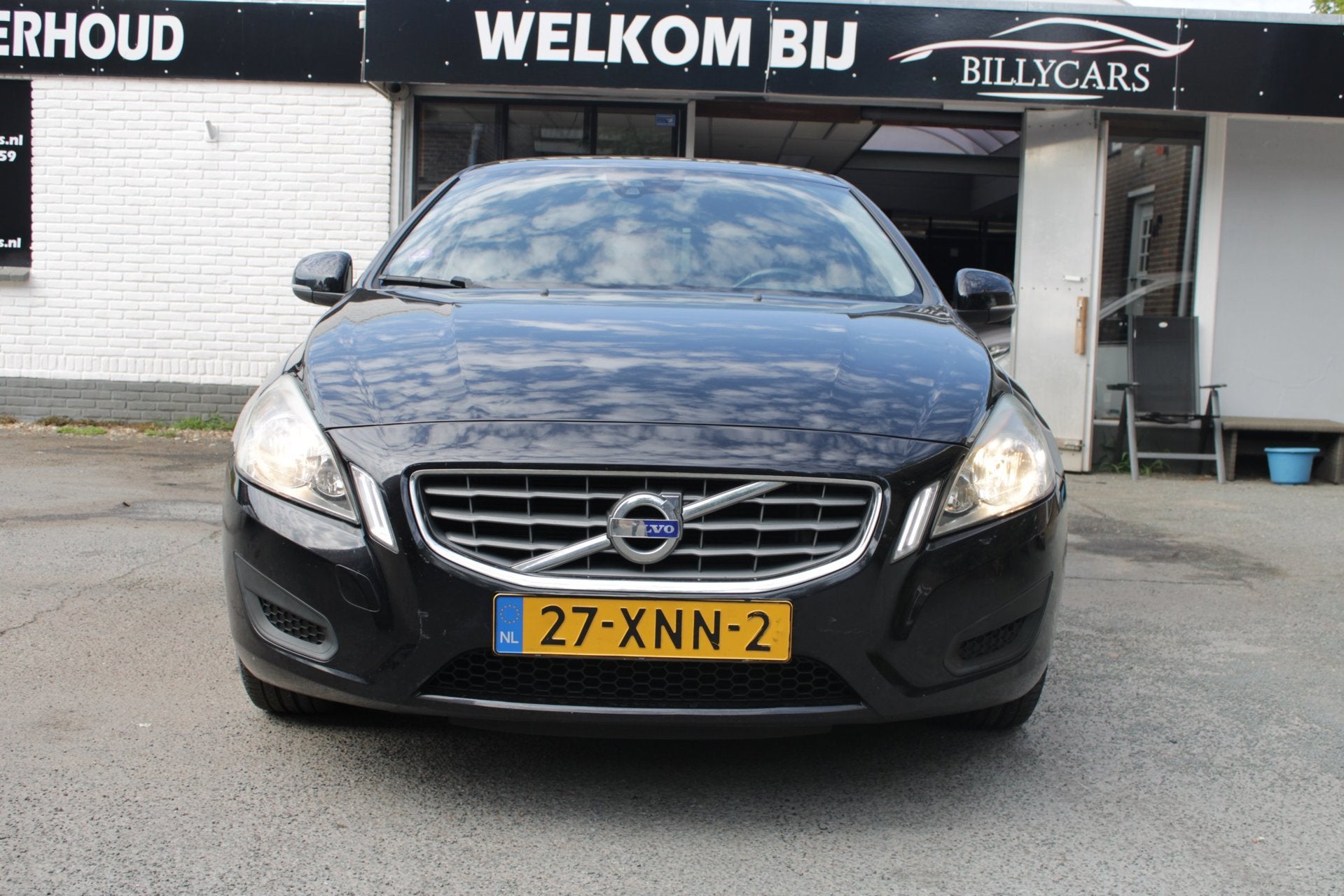 Volvo V60 1.6 T3 Kinetic / Navi / Parkeersensoren / Cruise C, Auto's, Stof, Gebruikt, Zwart, 4 cilinders
