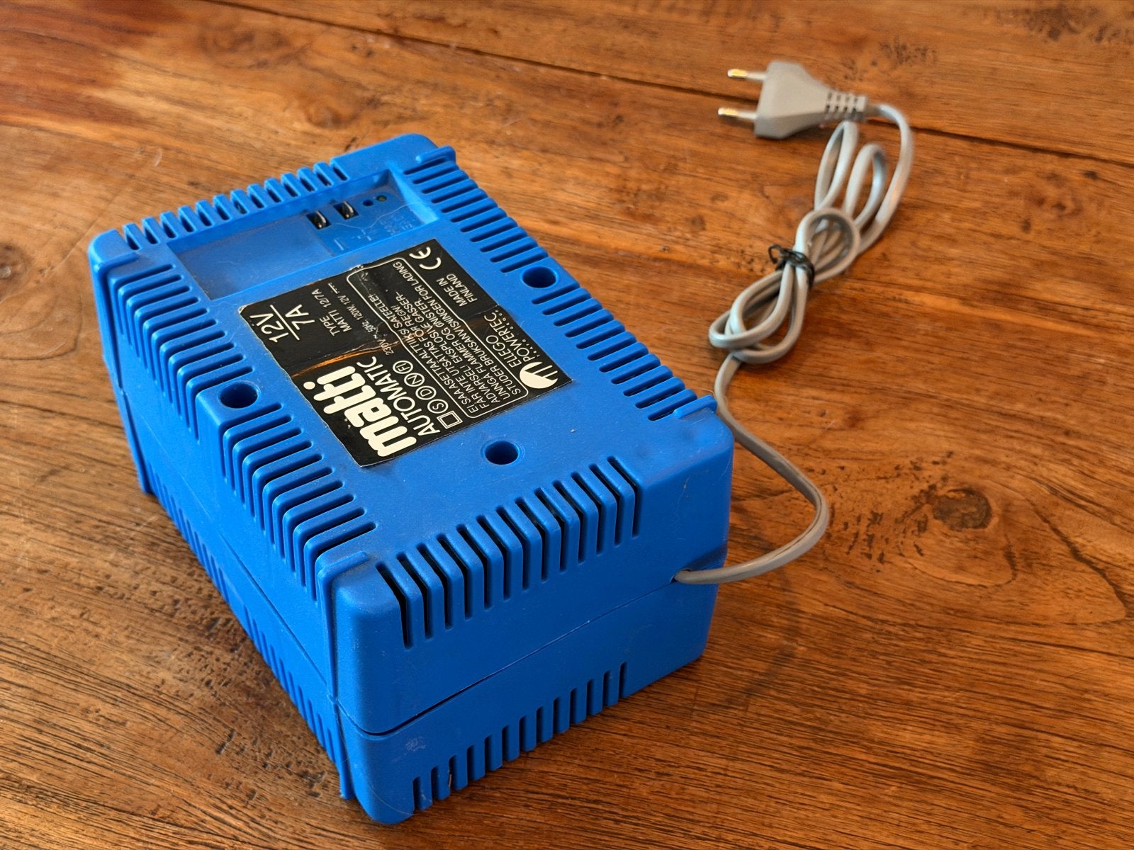 Matti Automatische Acculader 12V 7A - Ellege Powertec, Ophalen of Verzenden, Gebruikt, Universele onderdelen