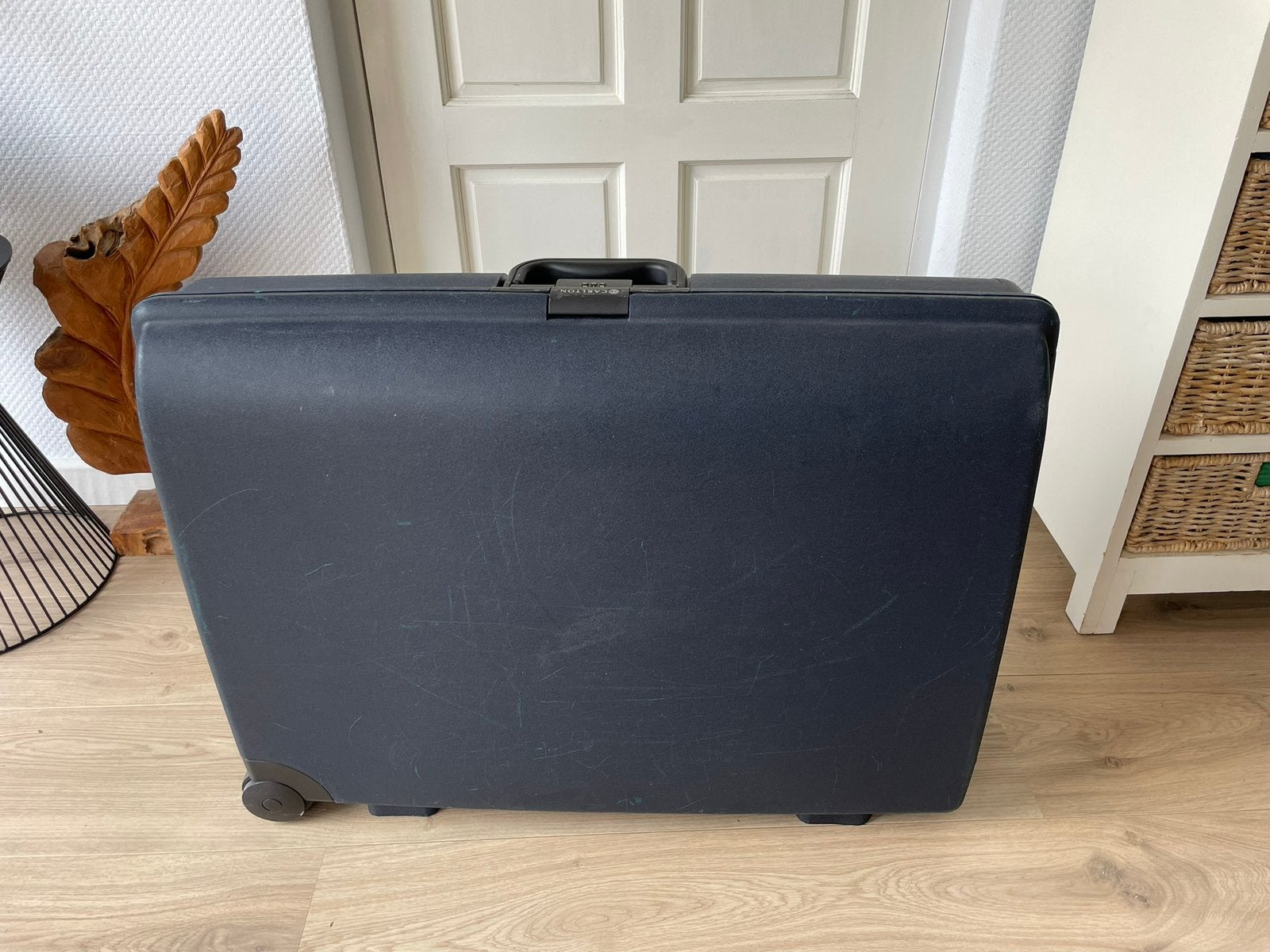 Carlton Koffer hardcase 74x24x56, Ophalen, Gebruikt, Hard kunststof, Slot