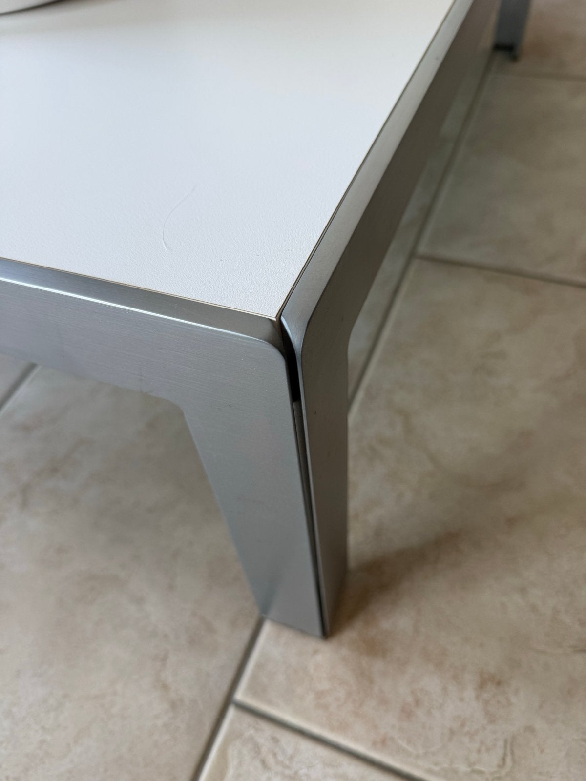 Salontafel en eettafel messing met wit met 6 zwarte stoelen, Ophalen, 50 tot 100 cm, Zo goed als nieuw, Modern