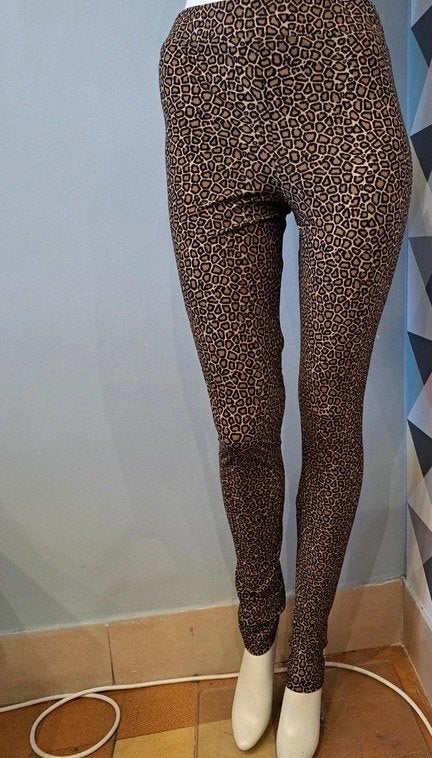 Jane Lushka  travel stof panter print  legging nieuw maat S, Kleding | Dames, Bruin, Nieuw, Ophalen of Verzenden, Jane Lushka