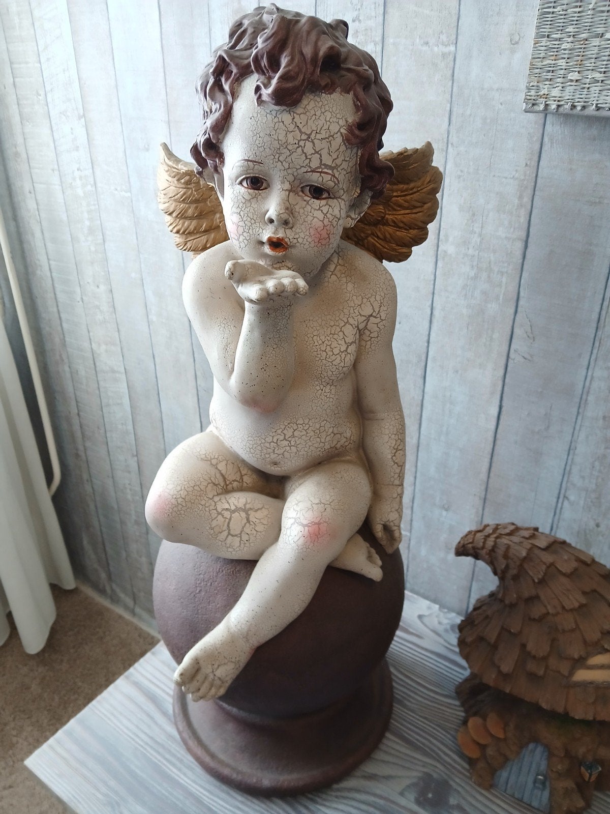 Brocante Engel beeld beelden op bol, Ophalen