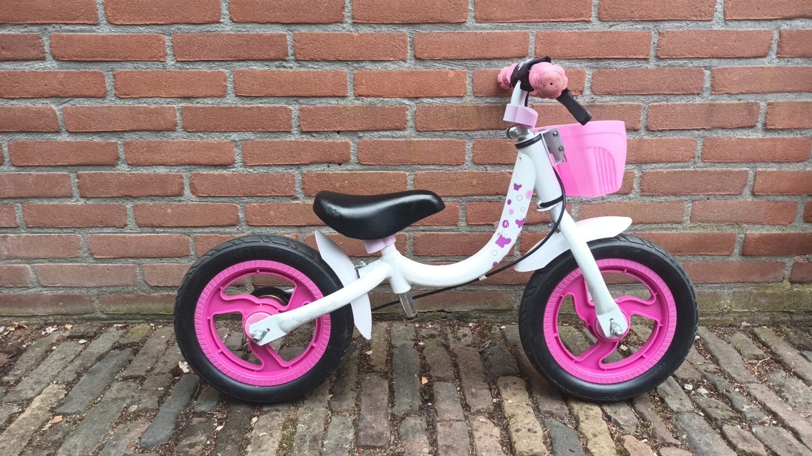 Kinderfietsje roze/wit - Loopfiets, Ophalen, Terugtraprem, Gebruikt, Onbekend