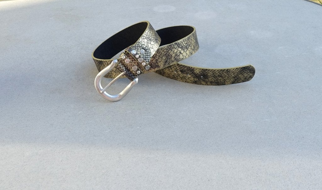 leren damesriem nr. 8676gd / 102 x 3,7 cm in goudkleur, Overige kleuren, Echt leder, Nieuw, Tailleriem