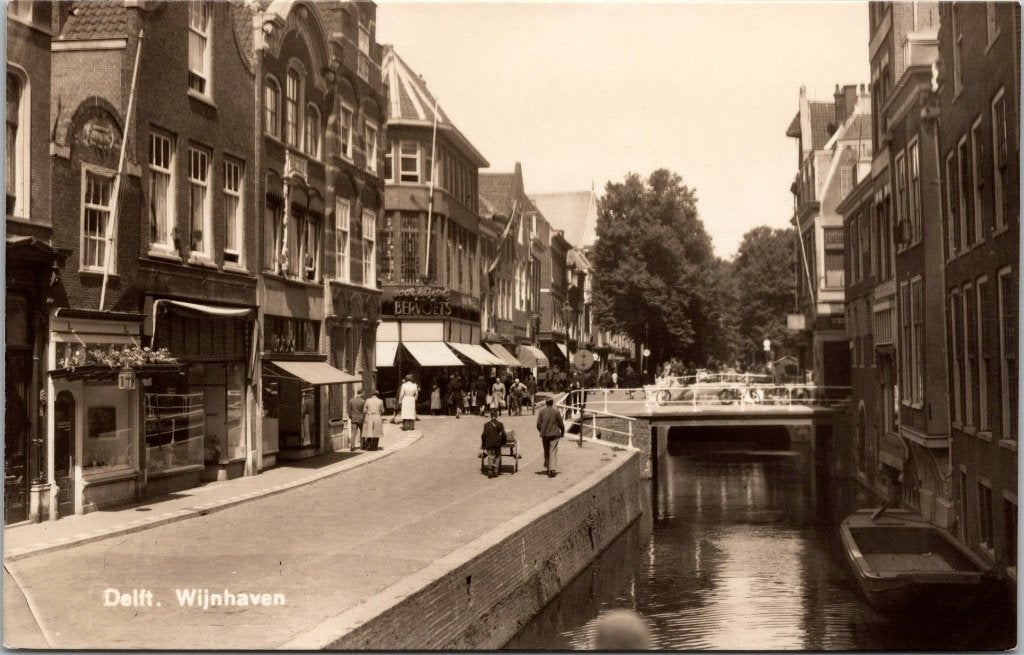 Delft - 9 oude ansichtkaarten, Verzenden, 1940 tot 1960, Gelopen, Zuid-Holland