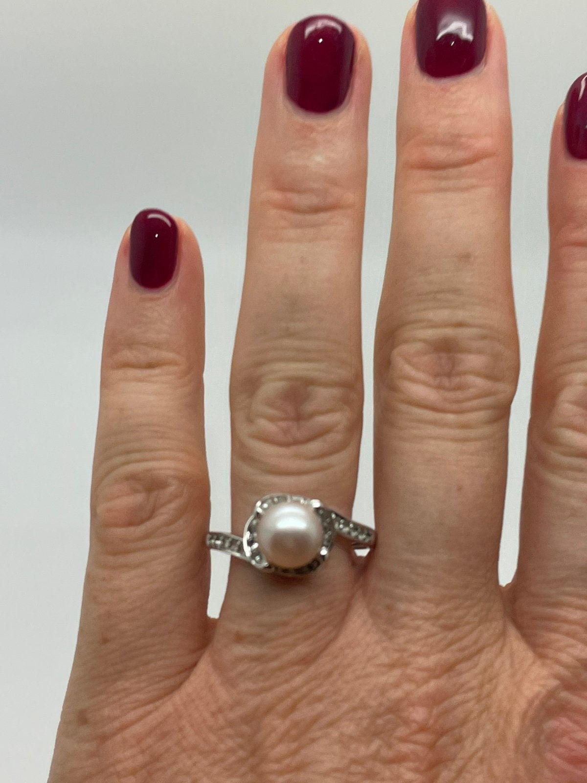 F738 Prachtige zilveren parel ring maat 21, 20 of groter, Met parel, Ophalen of Verzenden, X