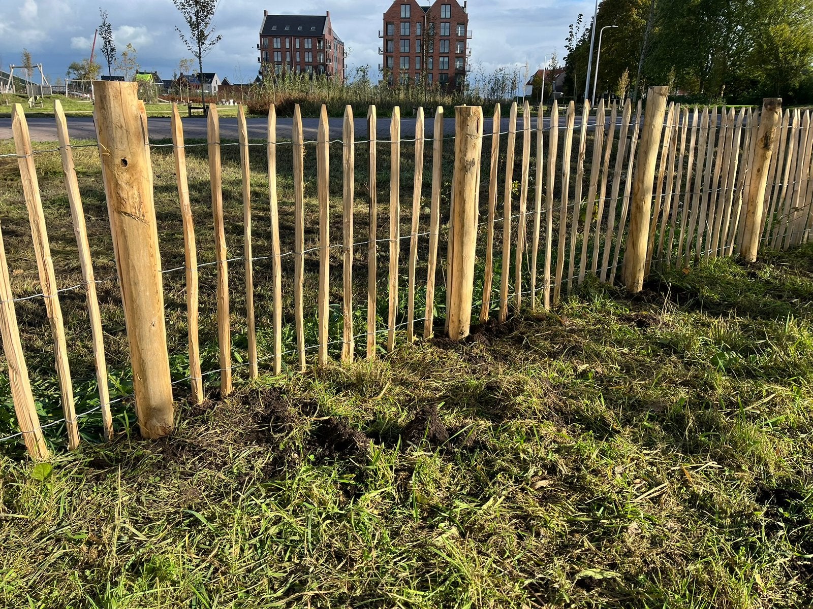 Engels hekwerk Kastanjehout schapenhek kippen erfscheiding, Tuin en Terras, Met poort, Gerard Krale, Nieuw, Ophalen of Verzenden