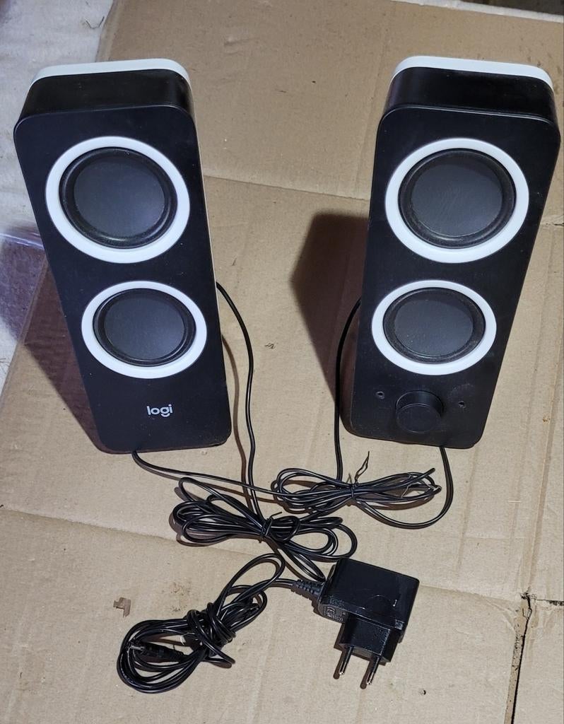 Logitech Z200 luidsprekers, Computers en Software, Pc speakers, Ophalen of Verzenden
