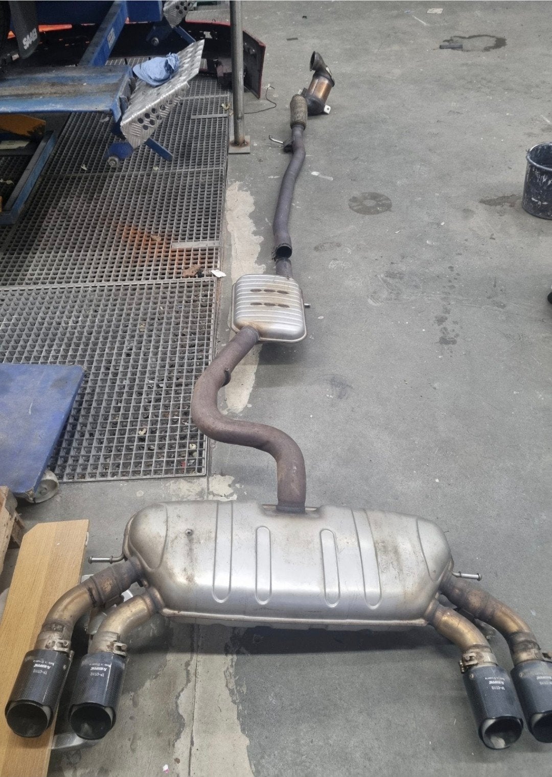 Vw 7 uitlaat met met downpipe 5Q625361BH /5Q0131783, Auto-onderdelen, Uitlaatsystemen, Ophalen, Gebruikt, Volkswagen