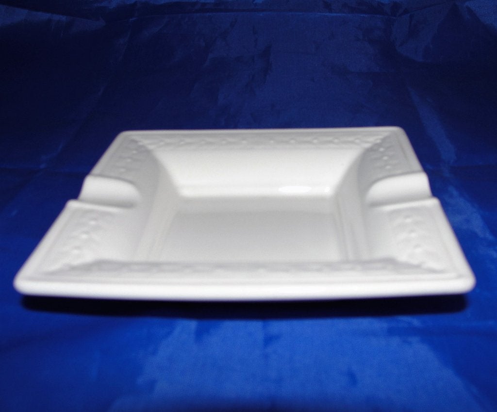 Villeroy&Boch Luxembourg vierkante asbak 136 a  roomwit, Ophalen of Verzenden, Zo goed als nieuw, Overige stijlen, Porselein
