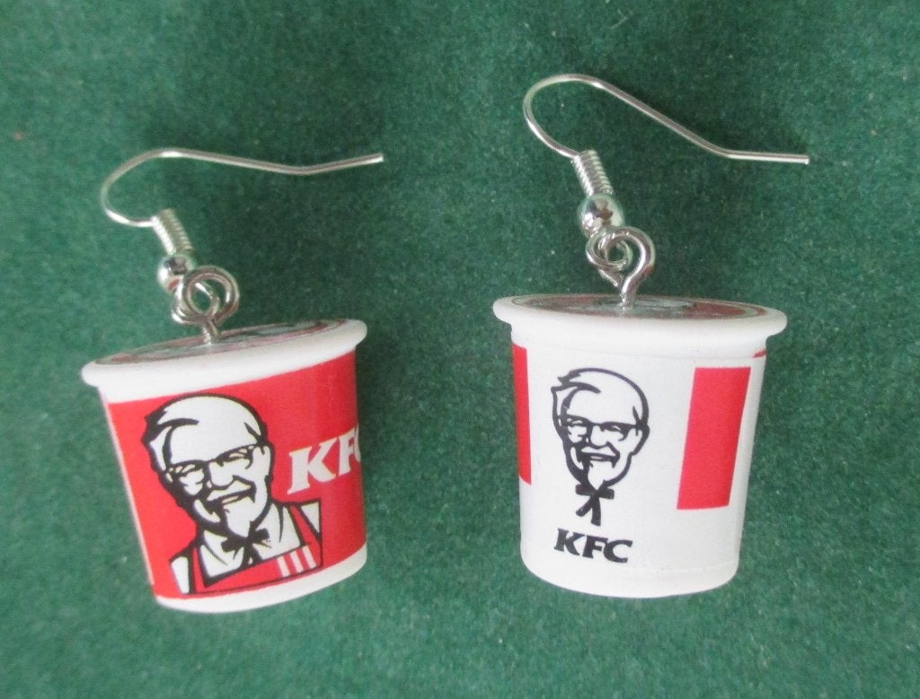 Oorbellen Kentucky Fried Chicken Bucket KFC., Ophalen of Verzenden, Nieuw, Overige kleuren, Overige materialen