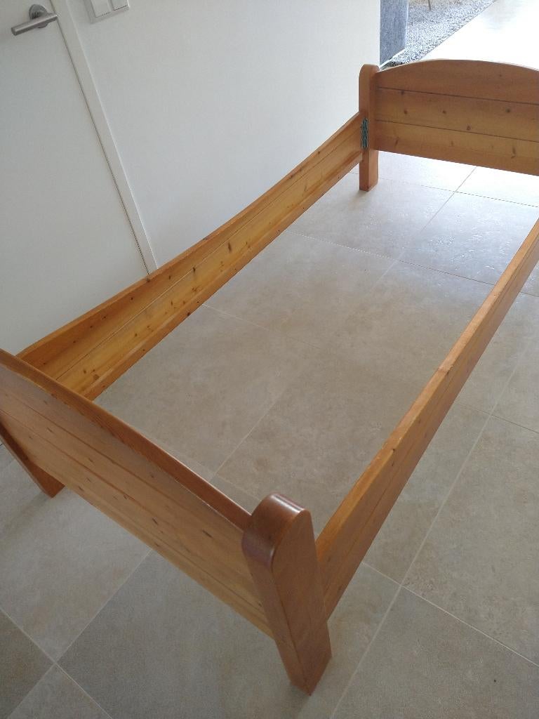 bed, Ophalen, Gebruikt, 90 cm, 200 cm