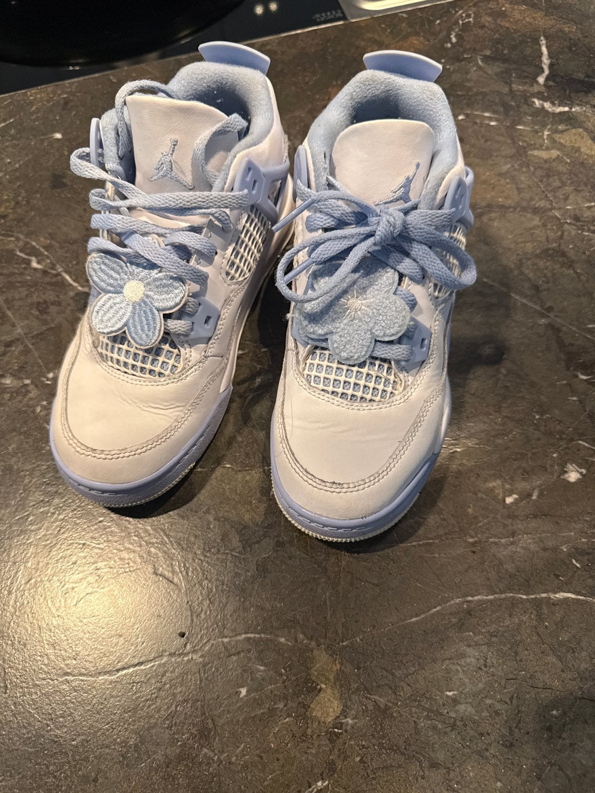 Jordan 4 Retro 'University Blue' - Maat 33, Kleding | Dames, Schoenen, Gedragen, Sneakers of Gympen, Blauw, Ophalen of Verzenden