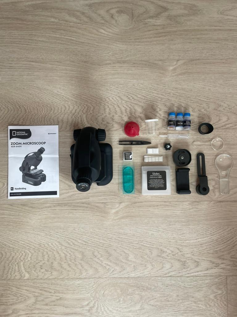 National Geographic Zoom Microscoop 40x-640x + Accesoires, Ophalen of Verzenden, Refurbished, 400x tot 1000x, Biologische microscoop