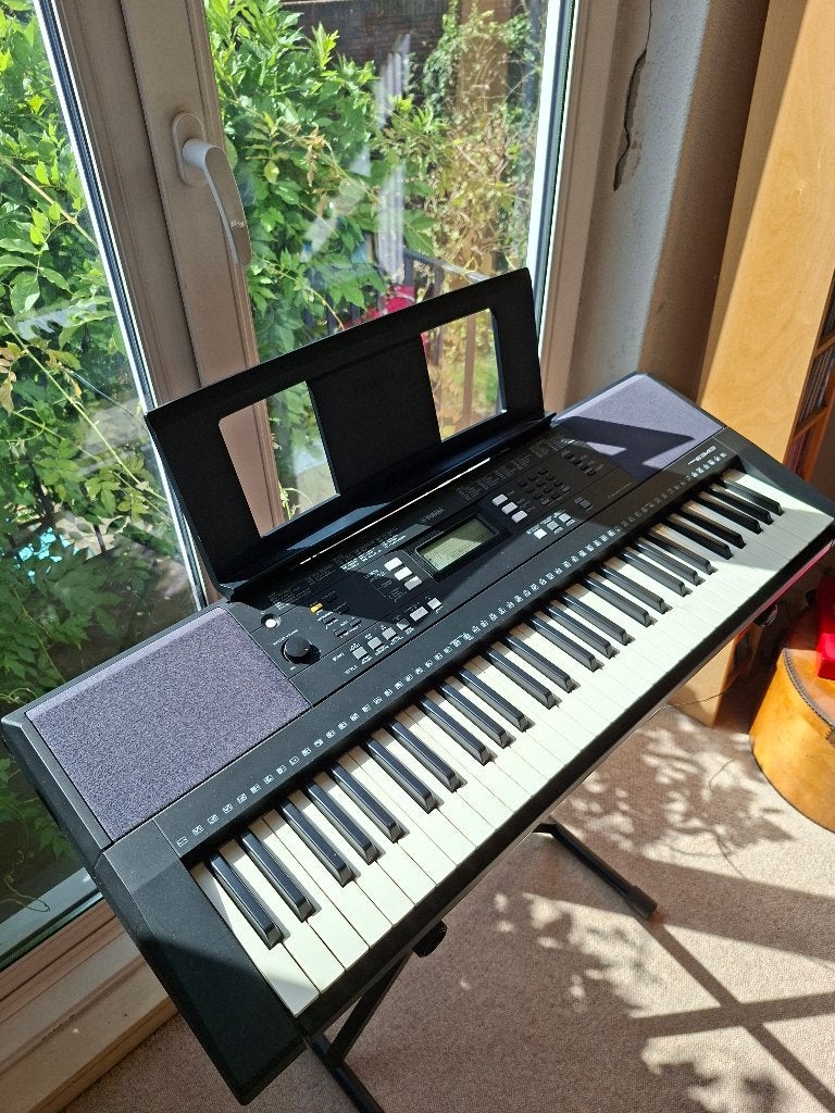 Keyboard Yamaha PSR-E343 met standaard, Muziek en Instrumenten, Ophalen, Yamaha, Met standaard, 61 toetsen