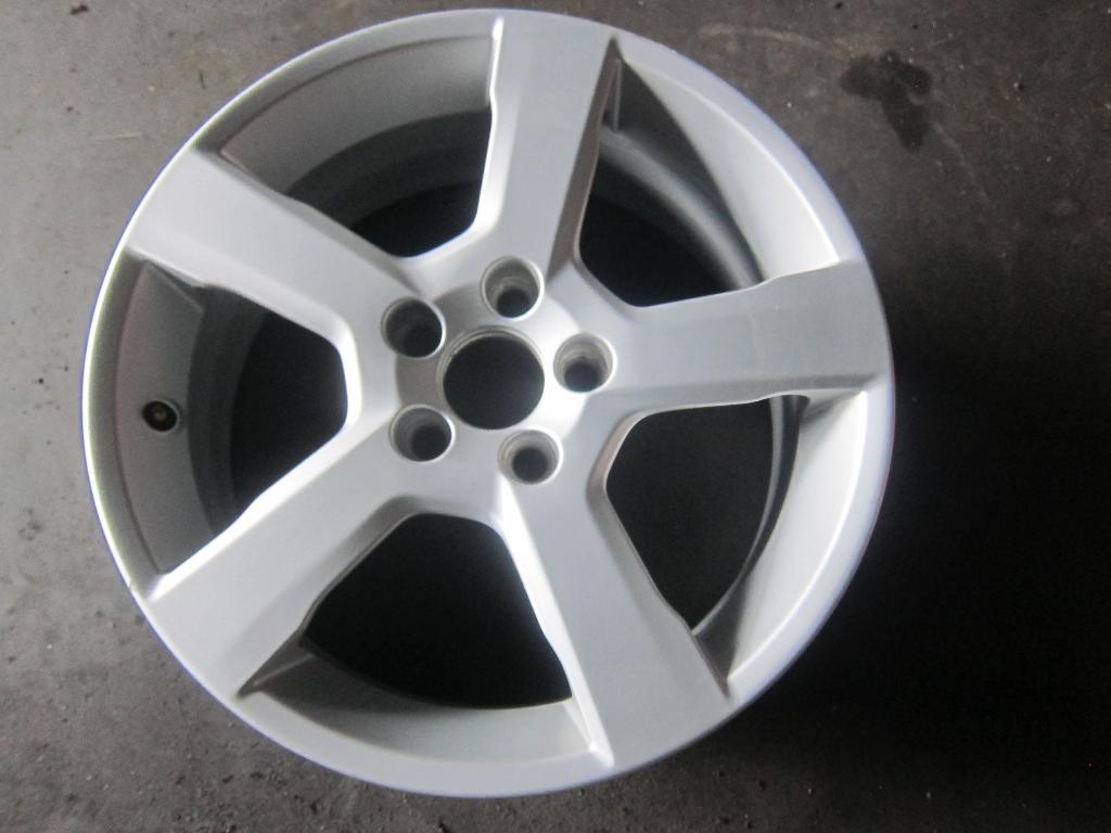 te koop volvo 17 inch cratus, Holtenlucas@gmail.com, Gebruikt, 5554 gm valkenswaard, Ophalen of Verzenden