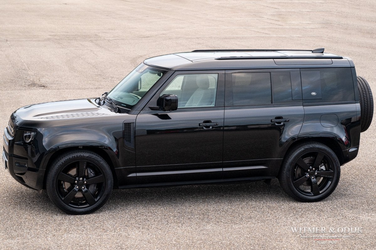 Land Rover Defender 110 2.0 P400e 110 XS Edition Eletr. trek, Auto's, Automaat, Dealer onderhouden, Gebruikt, Beige