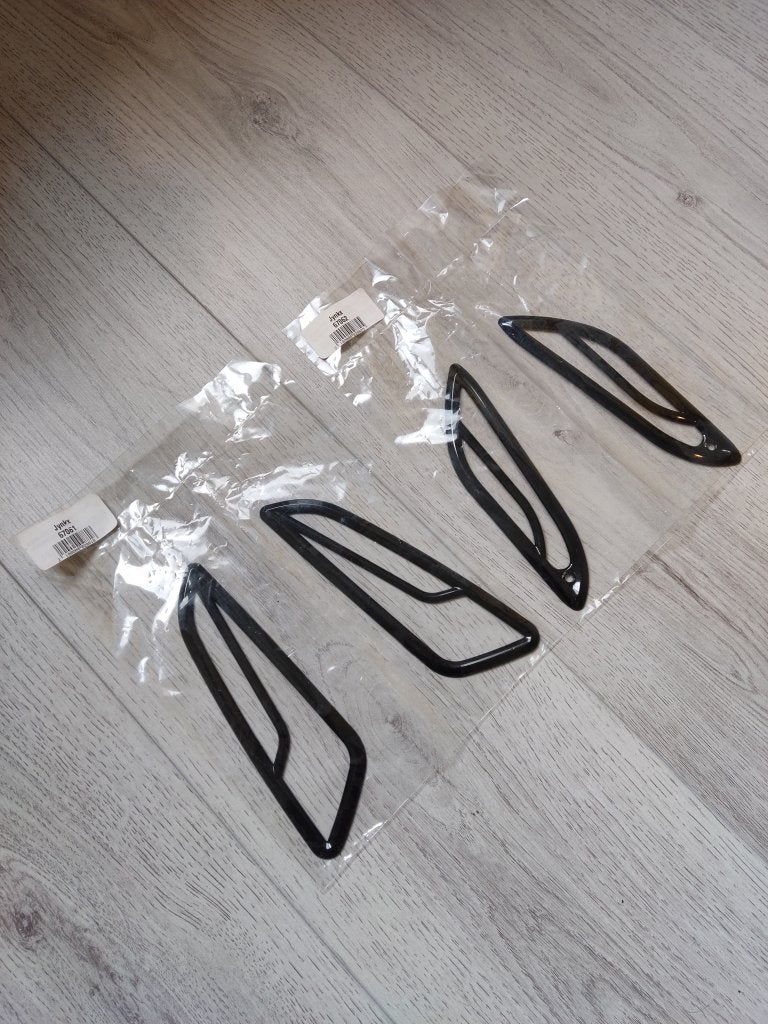 Sierstrip knipperlichten glans zwart Vespa Sprint Primavera, Fietsen en Brommers, Info@jynkx.com, Nieuw, Ophalen of Verzenden