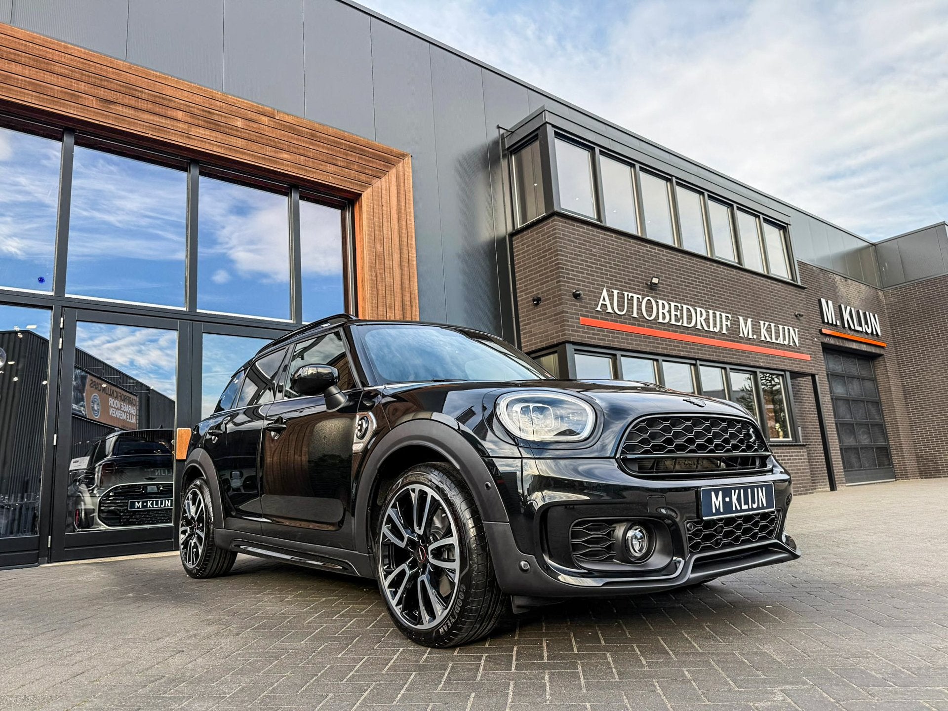 MINI Countryman Cooper S E ALL4 John Cooper Works 220pk/Navi, Auto's, Mini, Automaat, Dealer onderhouden, Gebruikt, Huisgarantie