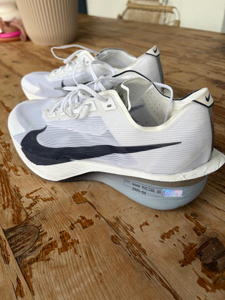 Nike Vaporfly hardloopschoenen - Zo goed als nieuw, Ophalen of Verzenden, Zo goed als nieuw, Hardlopen, Hardloopschoenen
