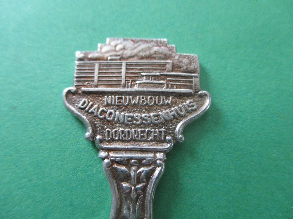 Lepeltje Nieuwbouw Diaconessenhuis Dordrecht, Verzenden, Zo goed als nieuw