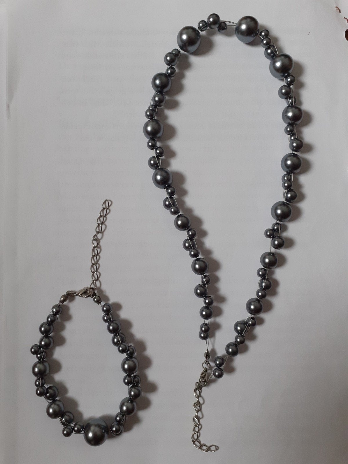 NIEUW set sieraden, Ophalen of Verzenden, Nieuw, Grijs, Overige materialen