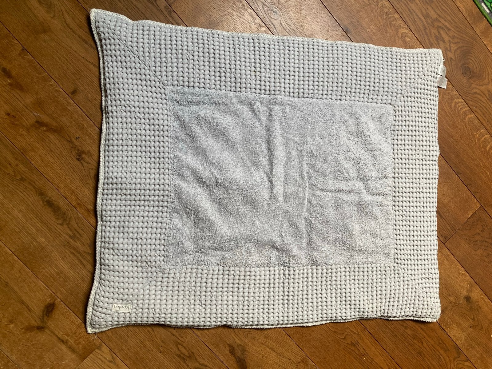 Koeka boxkleed 84x104 cm olijfgroen/lichtgrijs z.g.a.n., Ophalen, Zo goed als nieuw
