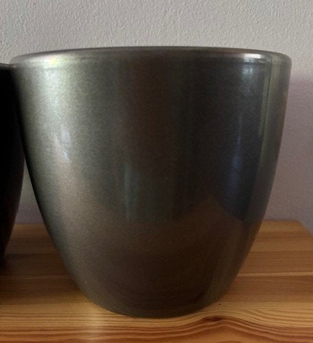 Bloempot binnen glanzend donker zilver metallic keramiek, Rond, Ophalen of Verzenden, Aardewerk, Binnen