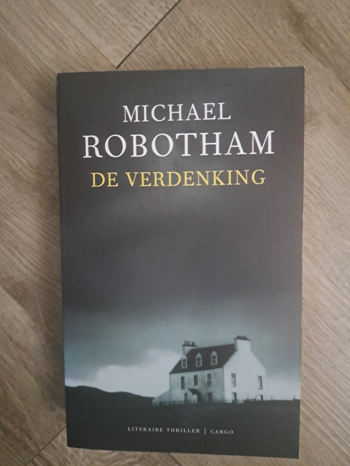 de verdenking Michael Robotham, Boeken, Ophalen of Verzenden, Gelezen