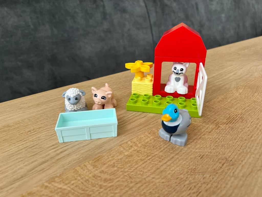 LEGO Duplo Boerderij Dierenverzorging 10949, Inclusief minifiguren, Overige thema's, Ophalen of Verzenden, Zo goed als nieuw