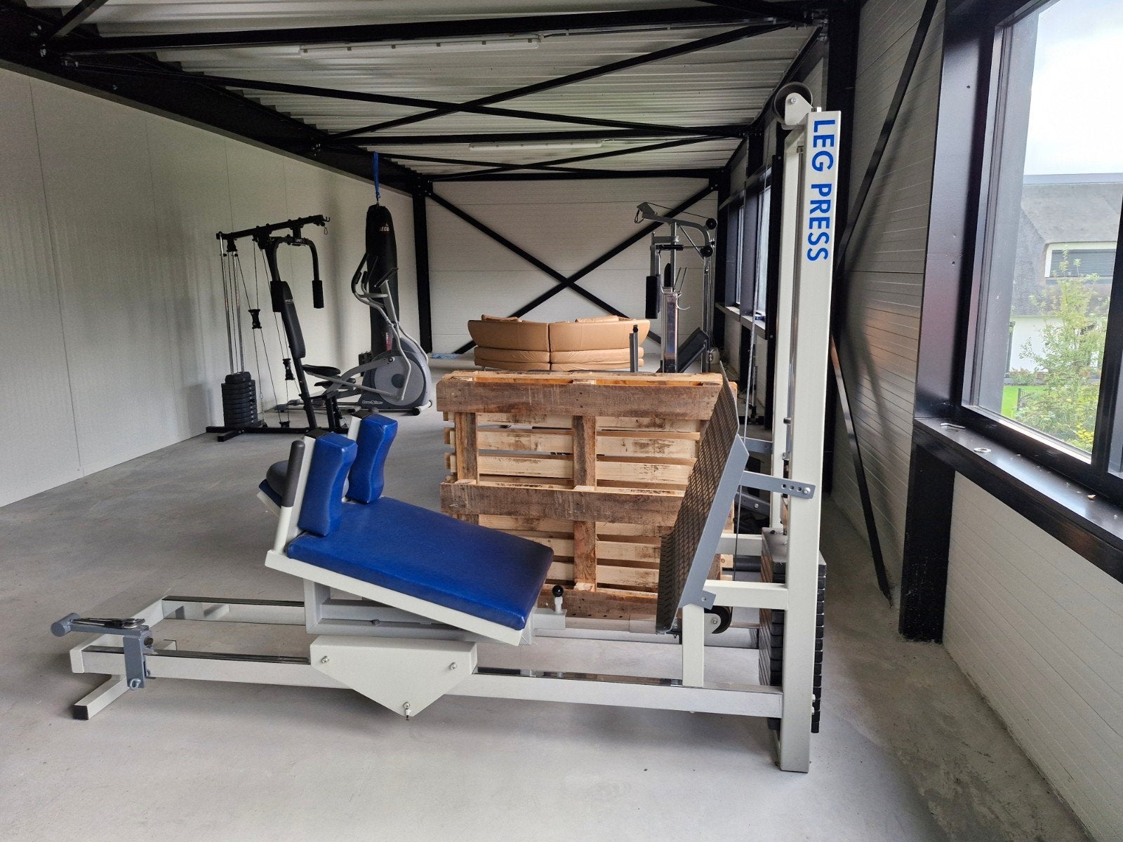 Leg Press Krachtstation - Zo goed als nieuw, Ophalen, Krachtstation, Zo goed als nieuw, Metaal