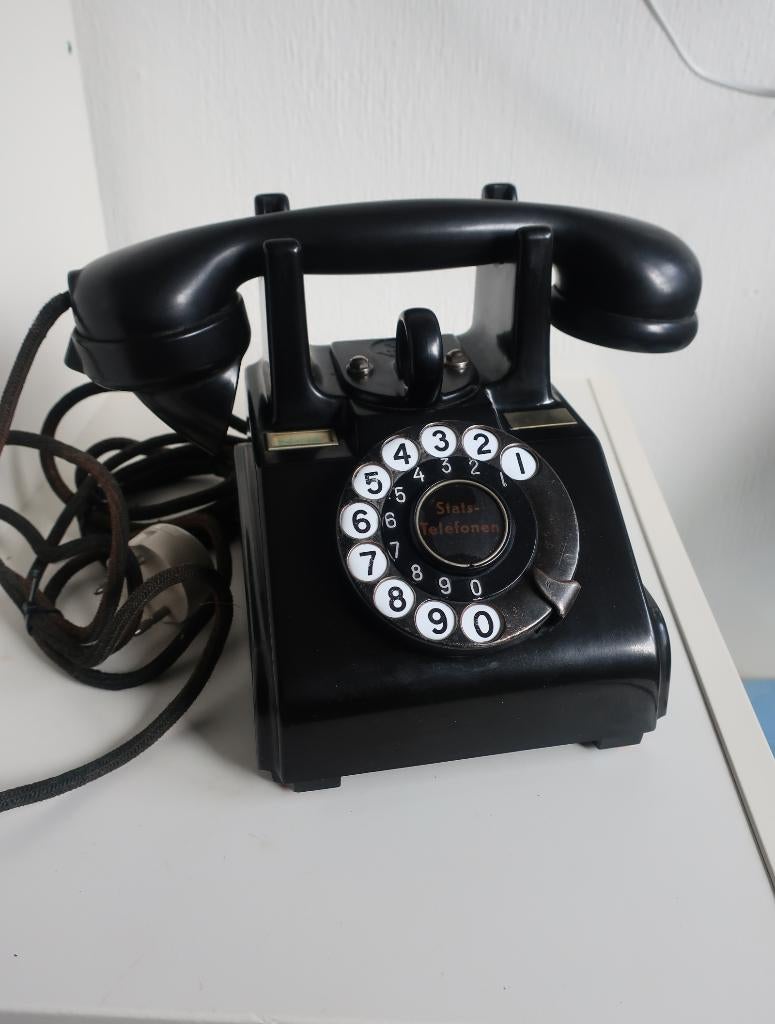 oude telefoon, Telecommunicatie, Vaste telefoons | Niet Draadloos, Ophalen of Verzenden, Zo goed als nieuw, Bakeliet