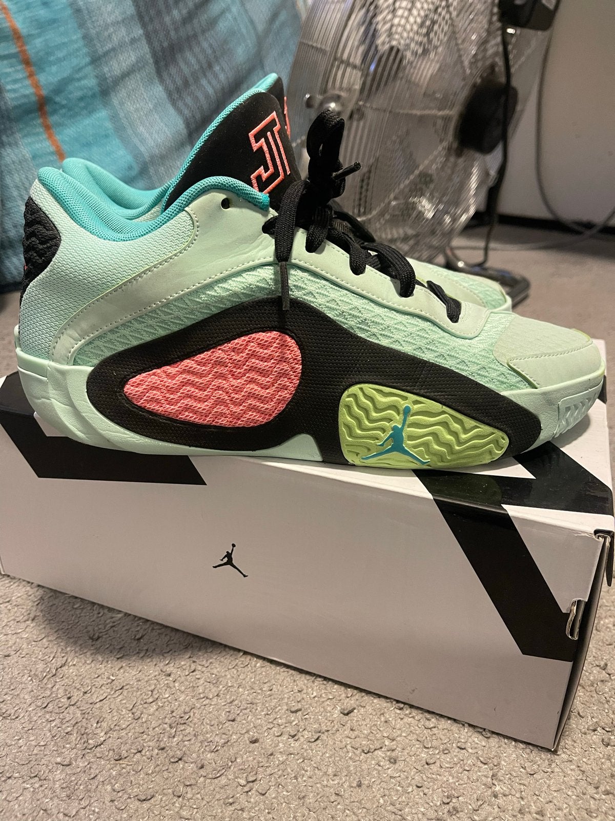 Jordan Tatum 2 basketbalschoenen - Slechts 1 keer gebruikt, Kleding | Heren, Ophalen, Overige kleuren, Sportschoenen, Zo goed als nieuw