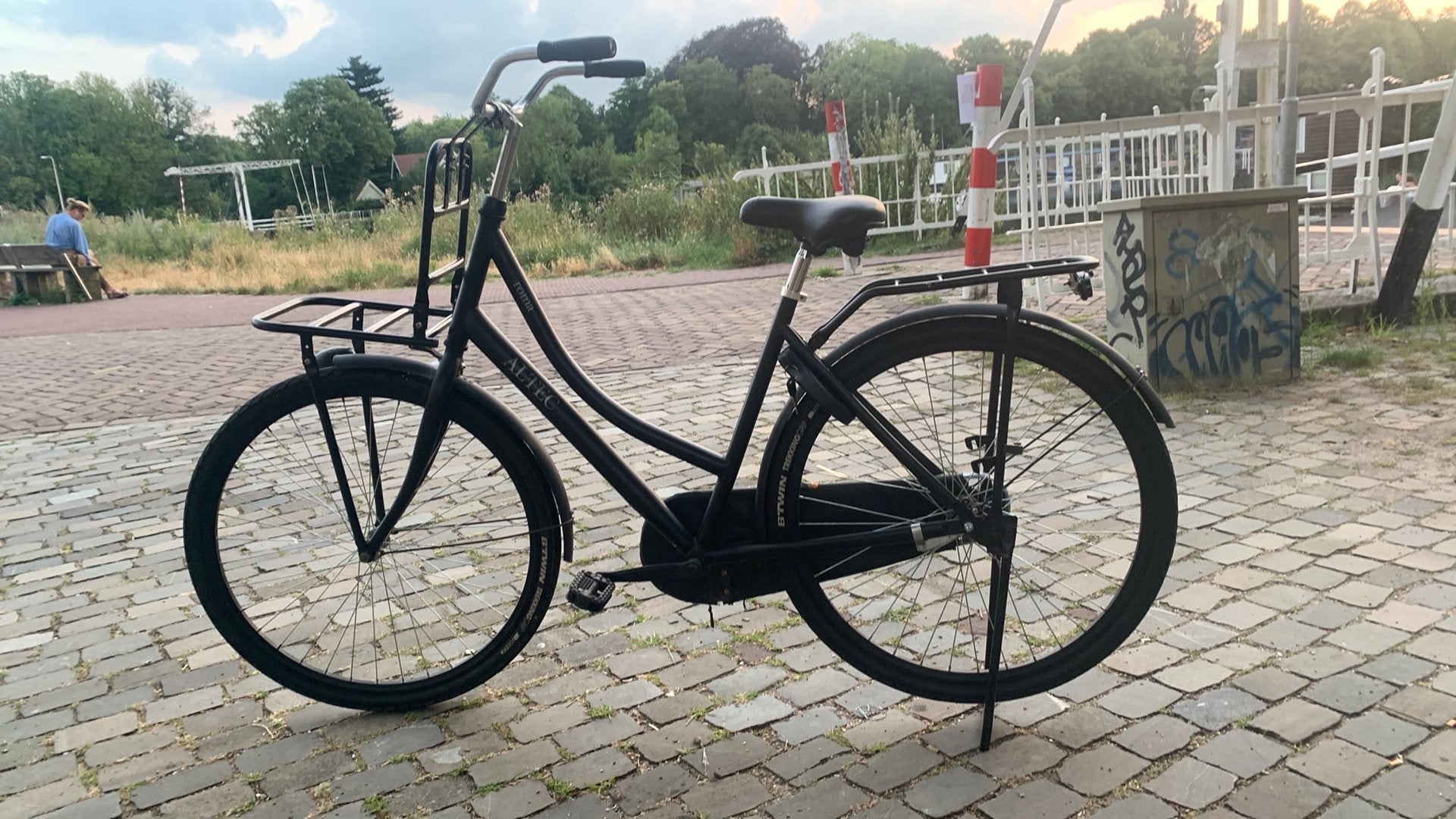 ALTEC damesfiets 28 inch., Ophalen, Zo goed als nieuw