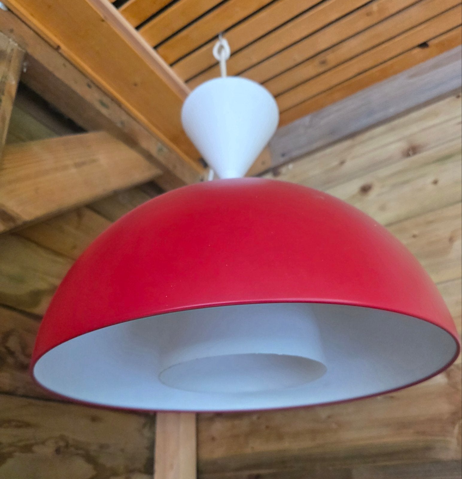 IKEA 365+ Brasa hanglamp rood - Max 100W, Huis en Inrichting, Lampen | Hanglampen, Gebruikt, Modern, Scandinavisch, Metaal, E27 (groot)