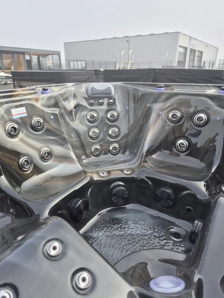 2026 model spa I 5 persoons I Garantie I Showroom, Ophalen, 8431 NA, Buurstede 17, Wellness4Fun, Nieuw
