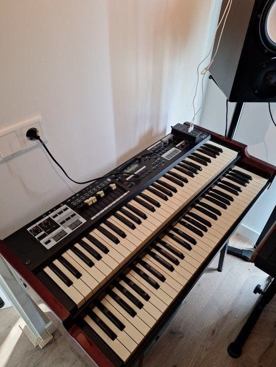 t.k. of ruil Hammond SK2+case+halfmoonswith, Muziek en Instrumenten, Orgels, Ophalen of Verzenden, Zo goed als nieuw, 2 klavieren