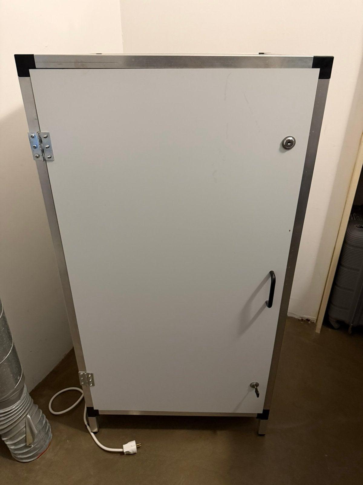 Storage Cabinet / Grow Tent Cabinet, Ophalen of Verzenden, Zo goed als nieuw, Hout, Overige typen