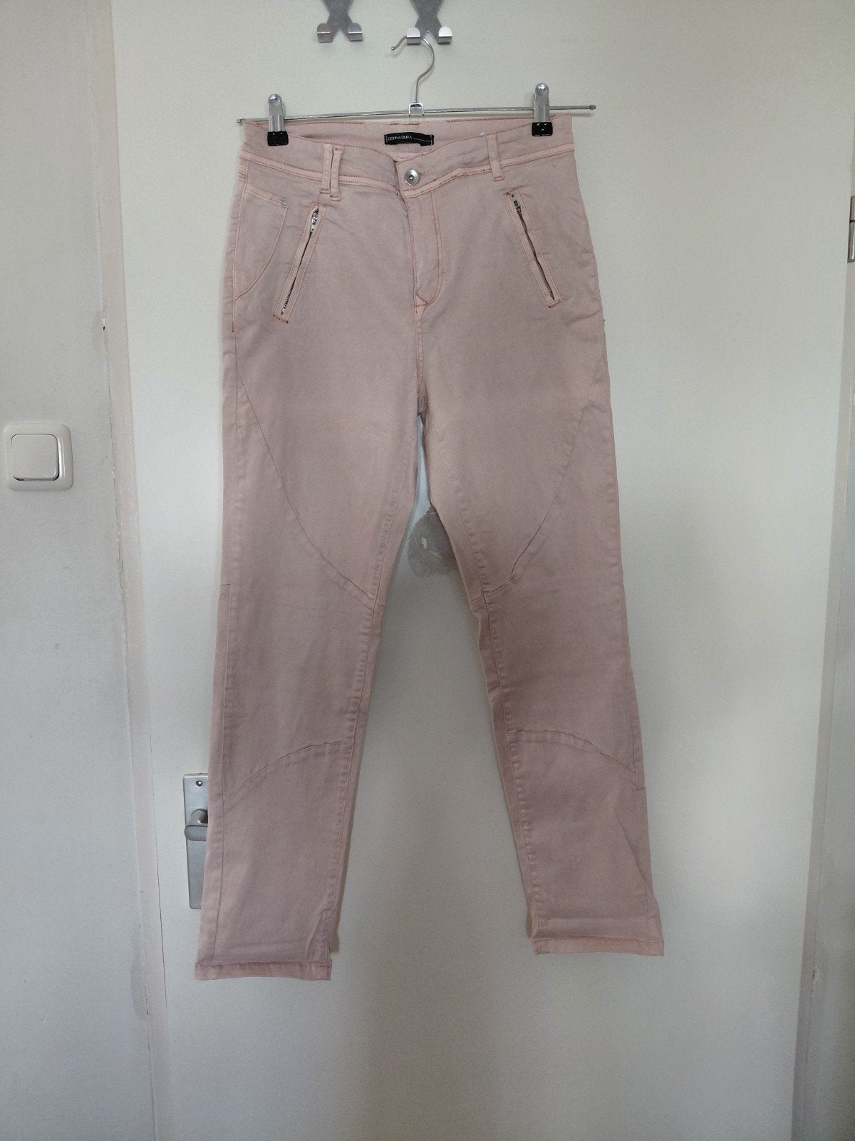 Donna Dura Roze Broek Maat 40, Maat 38/40 (M), DONNA DURA, Ophalen of Verzenden, Zo goed als nieuw