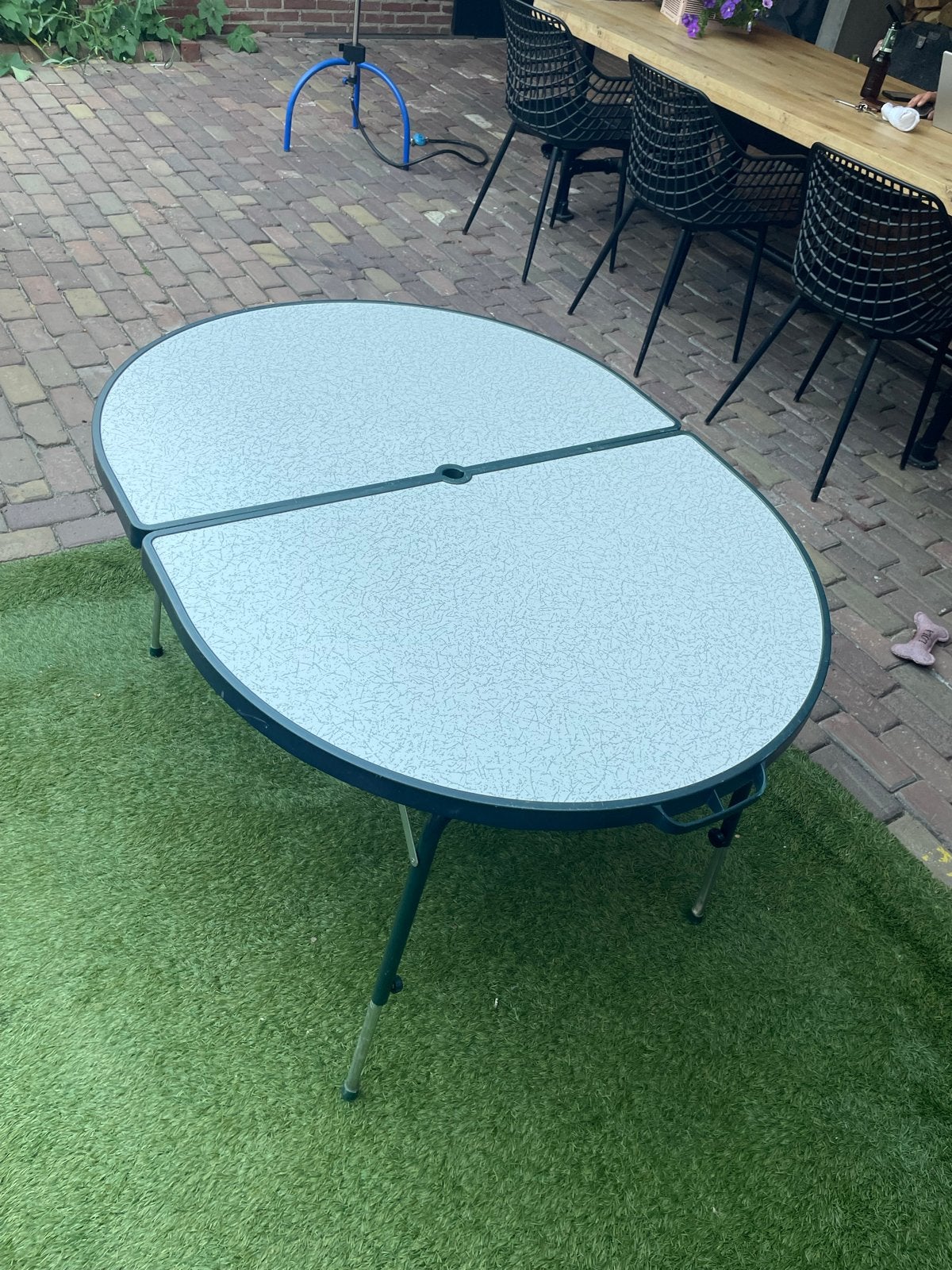 Inklapbare campingtafel met parasolgat - Gebruikt, Ophalen, Gebruikt, Campingtafel