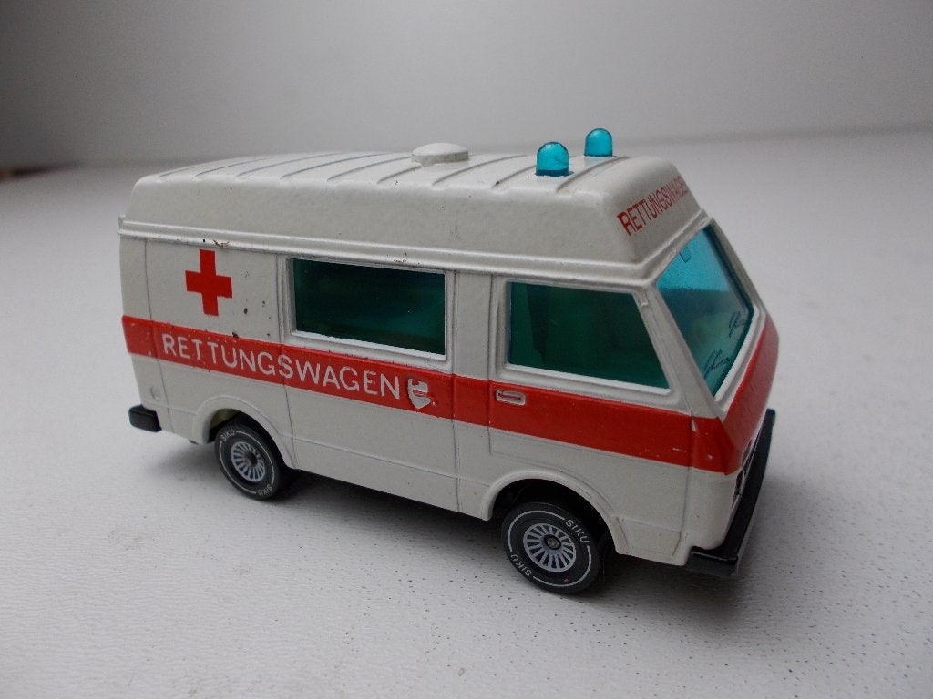 1984 SIKU 1334 KASTENWAGEN RETTUNGSWAGEN I.g.st.