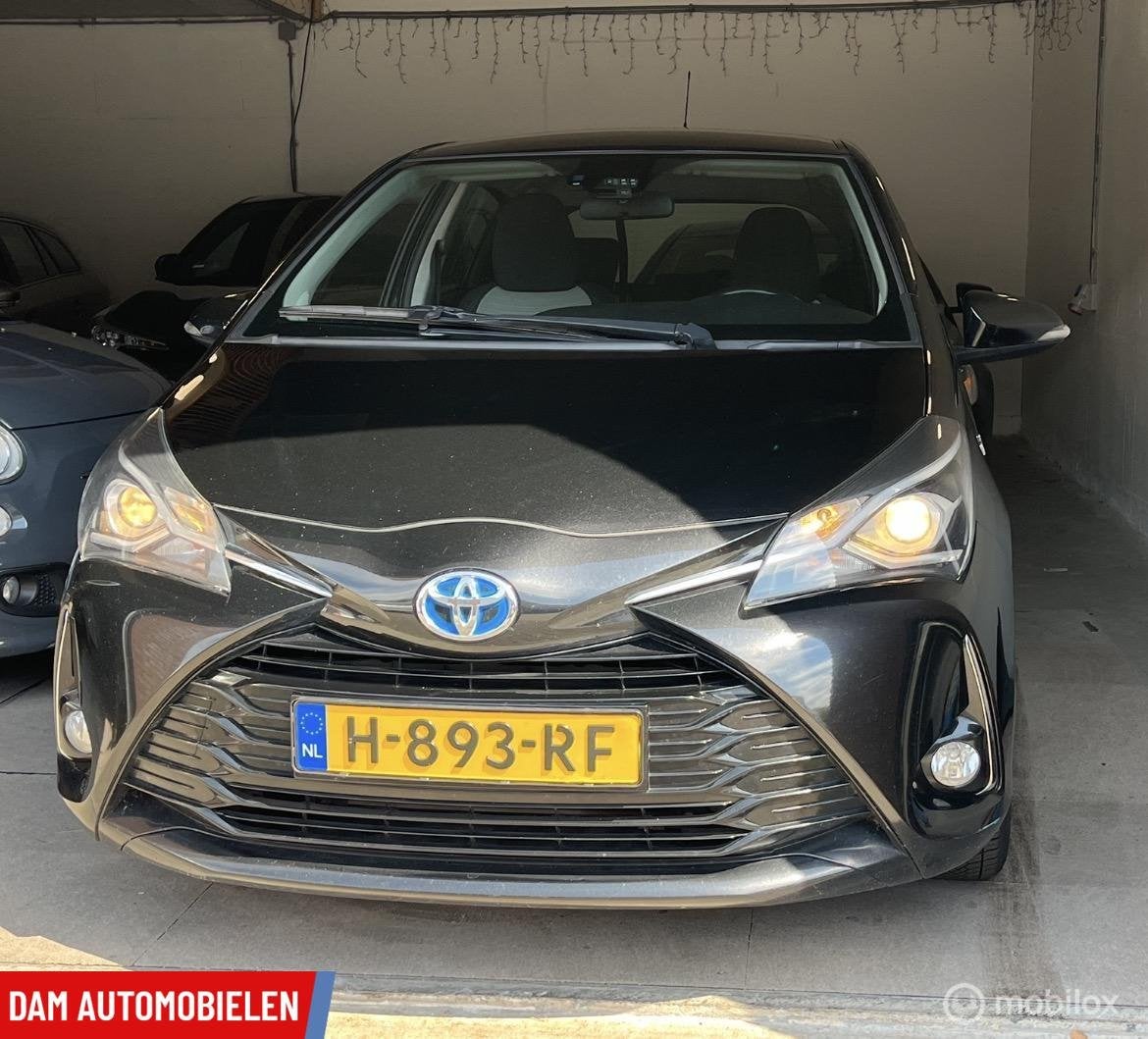 Toyota Yaris 1.5 Hybrid Design Sport Camera, Xenon, Stoelver, Gebruikt, Euro 6, 4 cilinders, Bedrijf