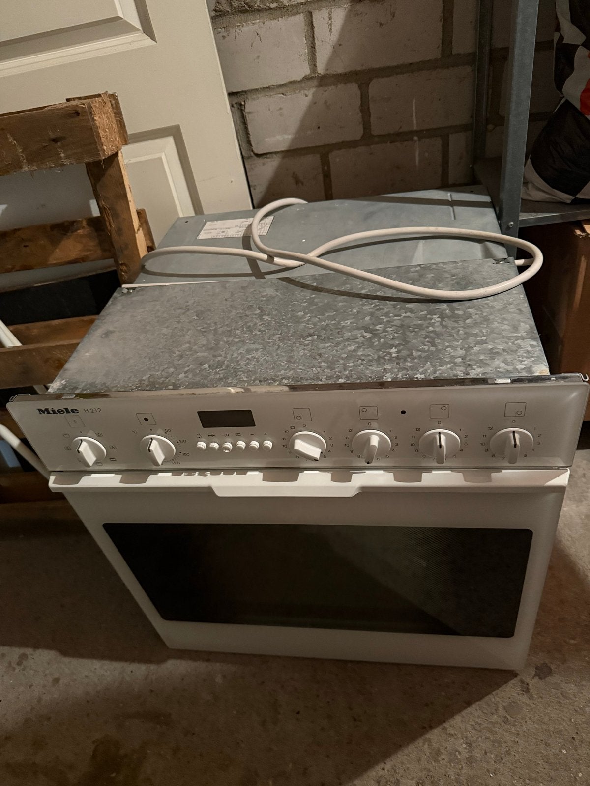 Miele H 212 Inbouw Oven - Gebruikt, Witgoed en Apparatuur, Fornuizen, Ophalen, Gebruikt, Inbouw, Elektrisch